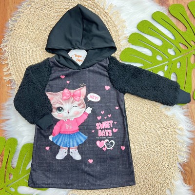 Vestido Manga Longa de Pelinhos com Capuz Sweet Days - Preto